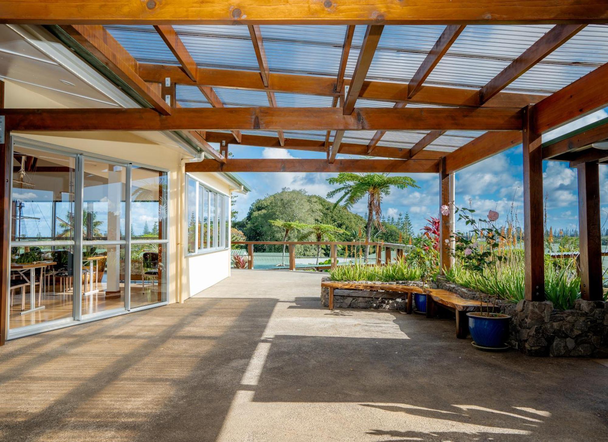South Pacific Resort Hotel Burnt Pine Exterior foto