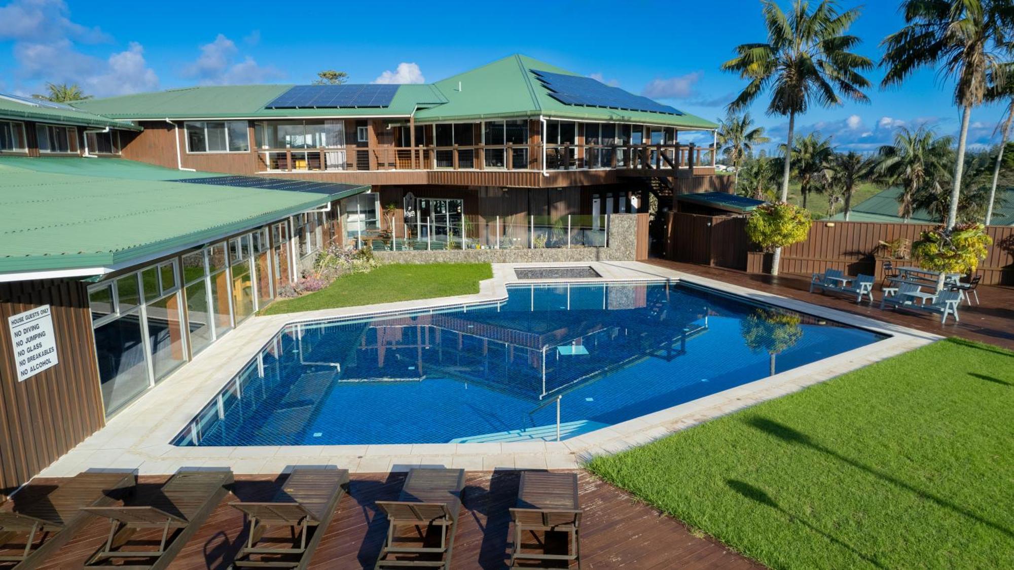 South Pacific Resort Hotel Burnt Pine Exterior foto