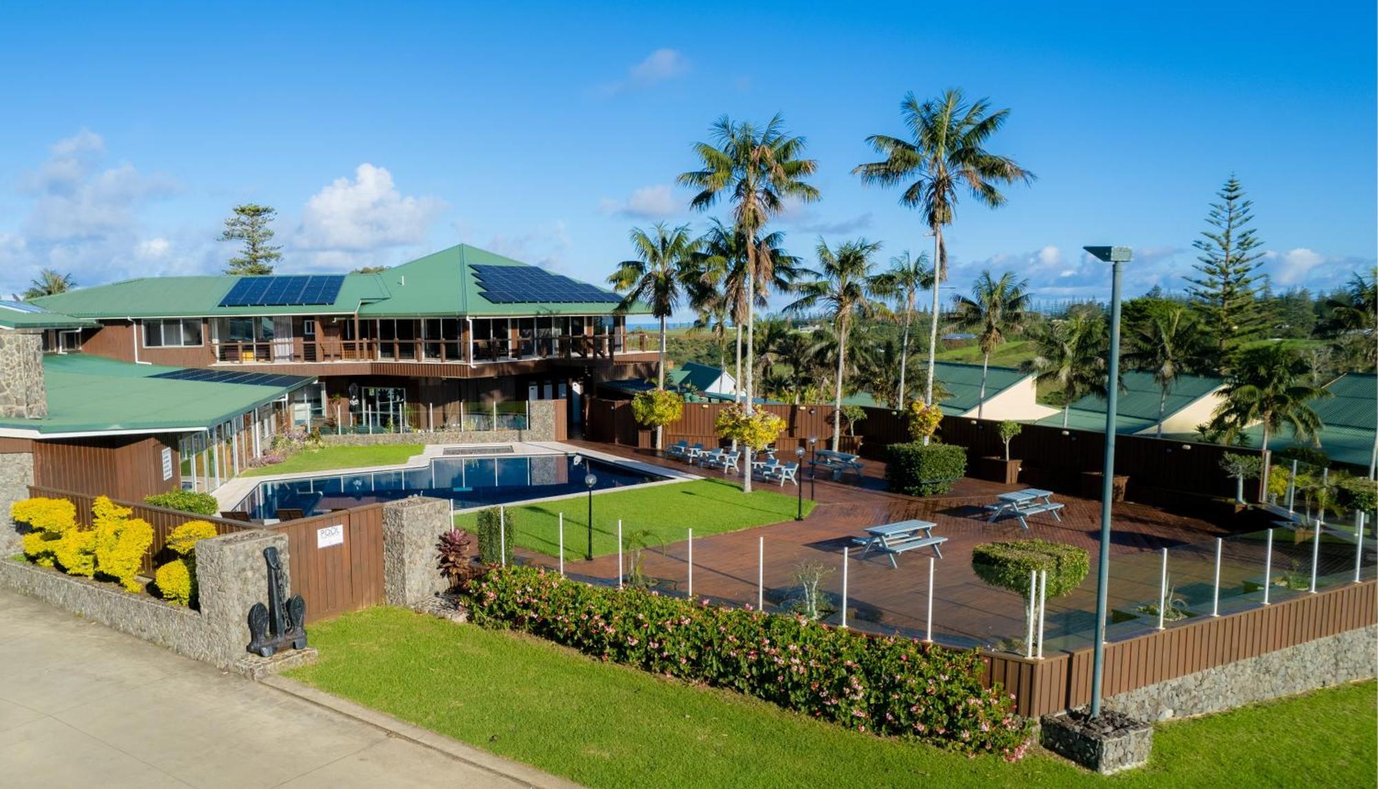 South Pacific Resort Hotel Burnt Pine Exterior foto